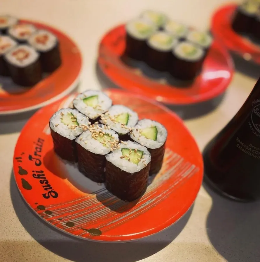 sushi-train